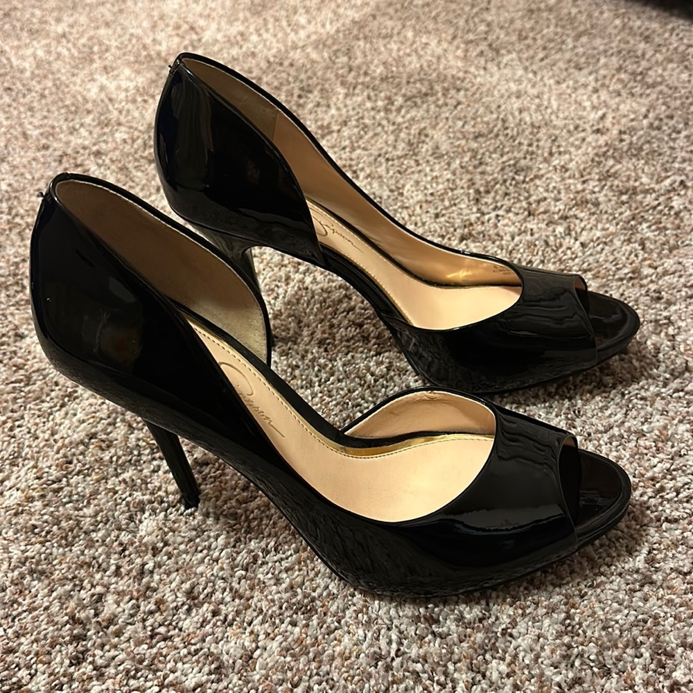 Jessica Simpson Kimli Peep Toe Pump in Black, size 8.5